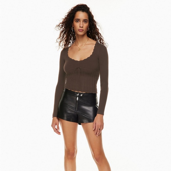 Aritzia Wilfred rede shorts black size 8 - Picture 5 of 9